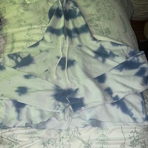 Cropped hoodie